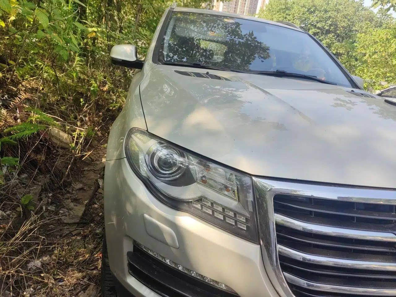 Haval H8 2015 2.0T Two-Wheel-Drive Elite Version — миниатюра 7