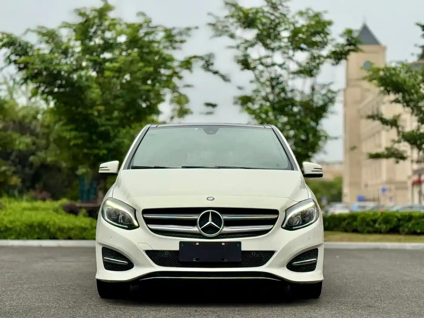 Mercedes-Benz B-Class 2016 B 200 Limited Edition — миниатюра 2