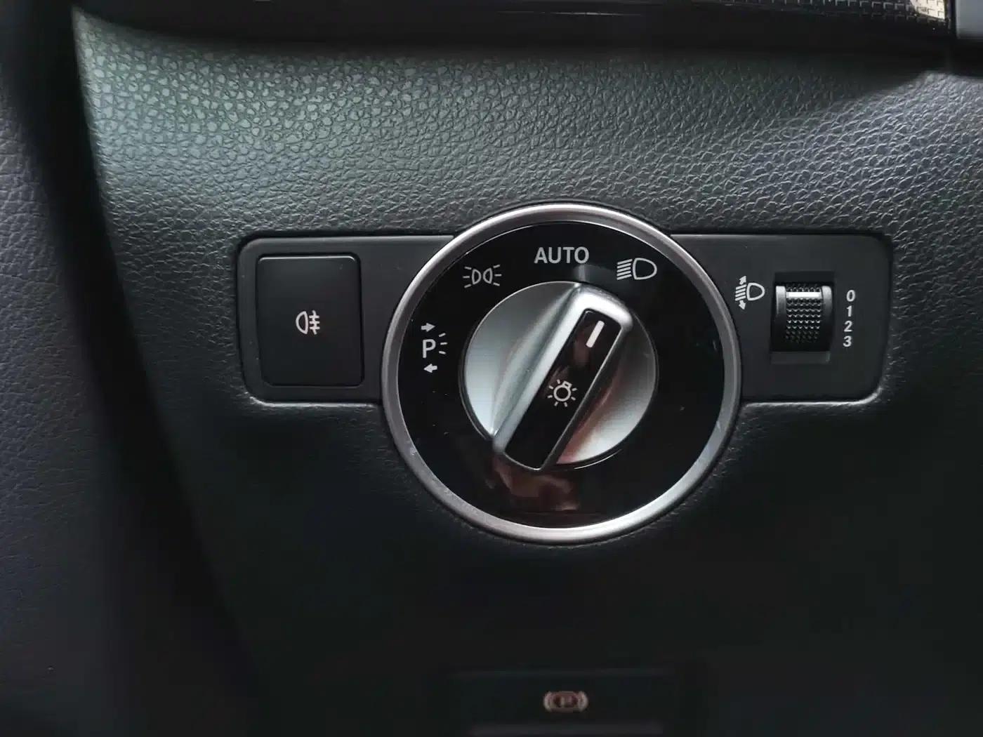 2012 Mercedes-Benz B-Class B 180 — миниатюра 18
