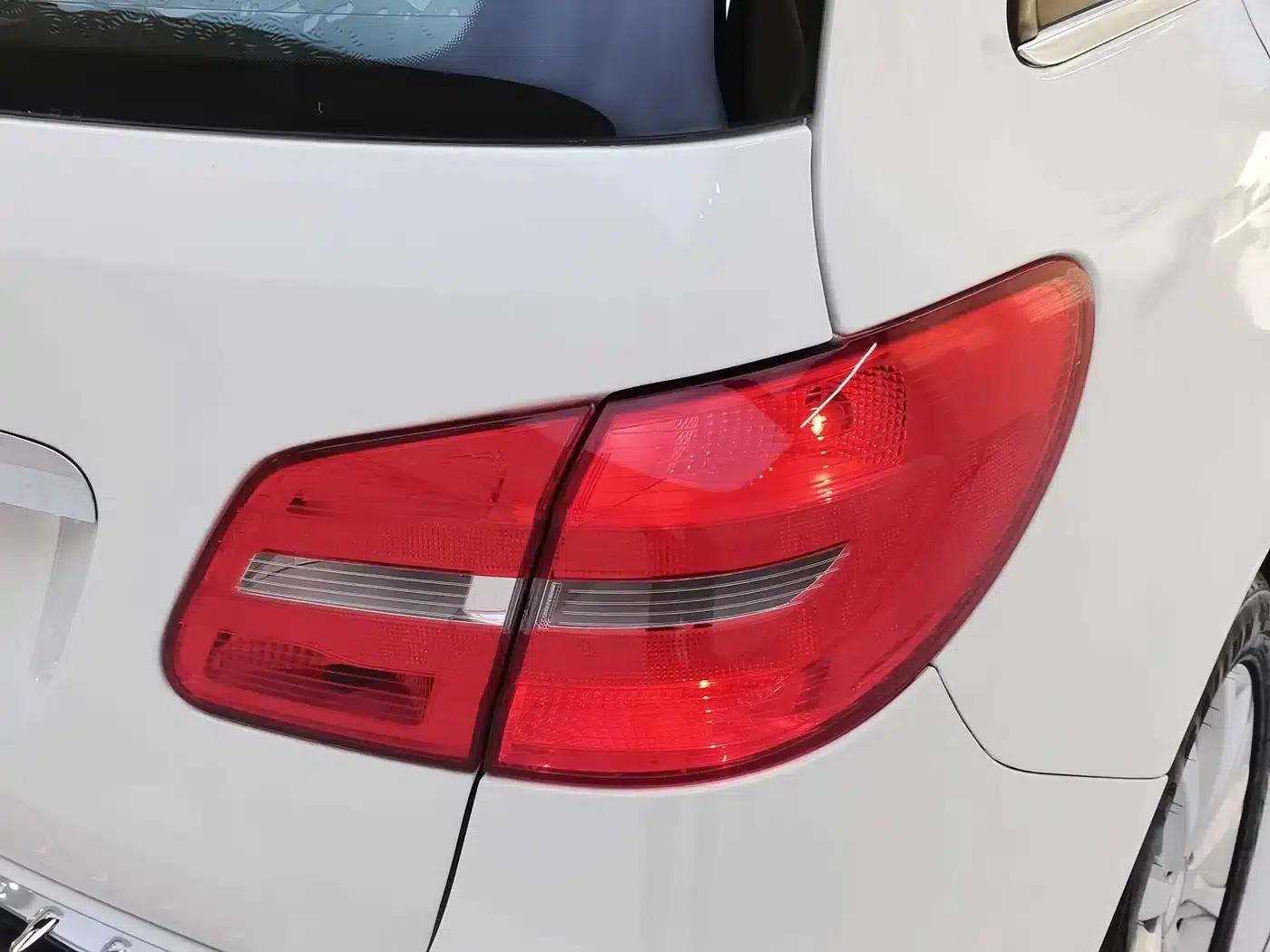 2012 Mercedes-Benz B-Class B 180 — миниатюра 19