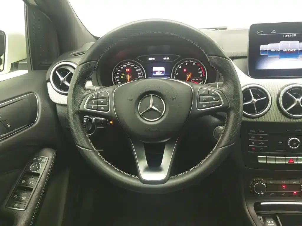 2017 Mercedes-Benz B-Class B 200 Dynamic — миниатюра 11