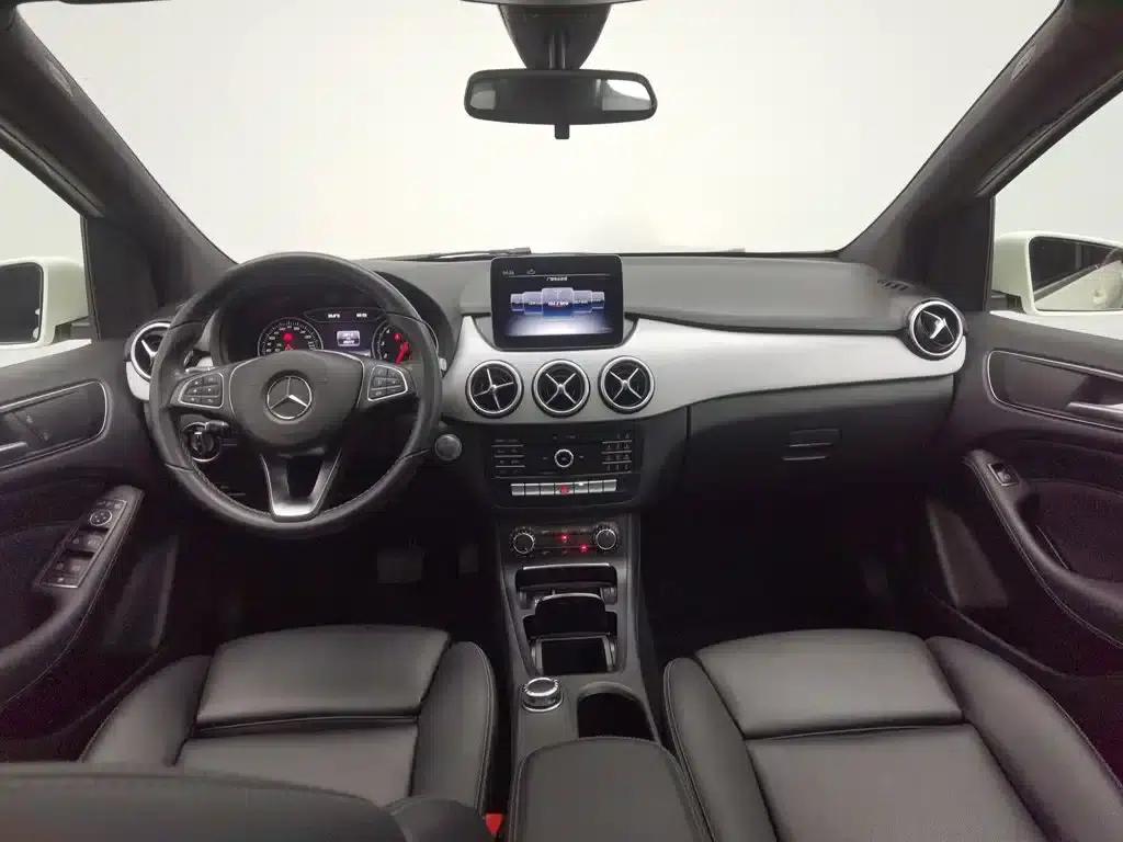 2017 Mercedes-Benz B-Class B 200 Dynamic — миниатюра 5