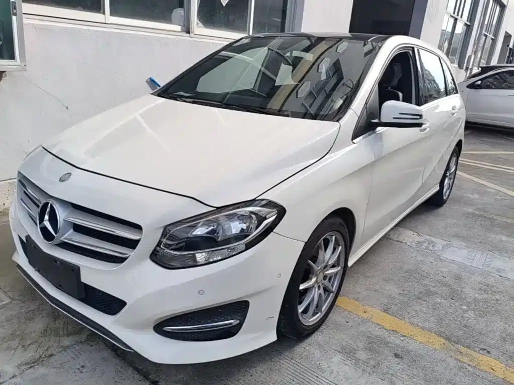 2015 Mercedes-Benz B-Class B 200 Dynamic — миниатюра 2