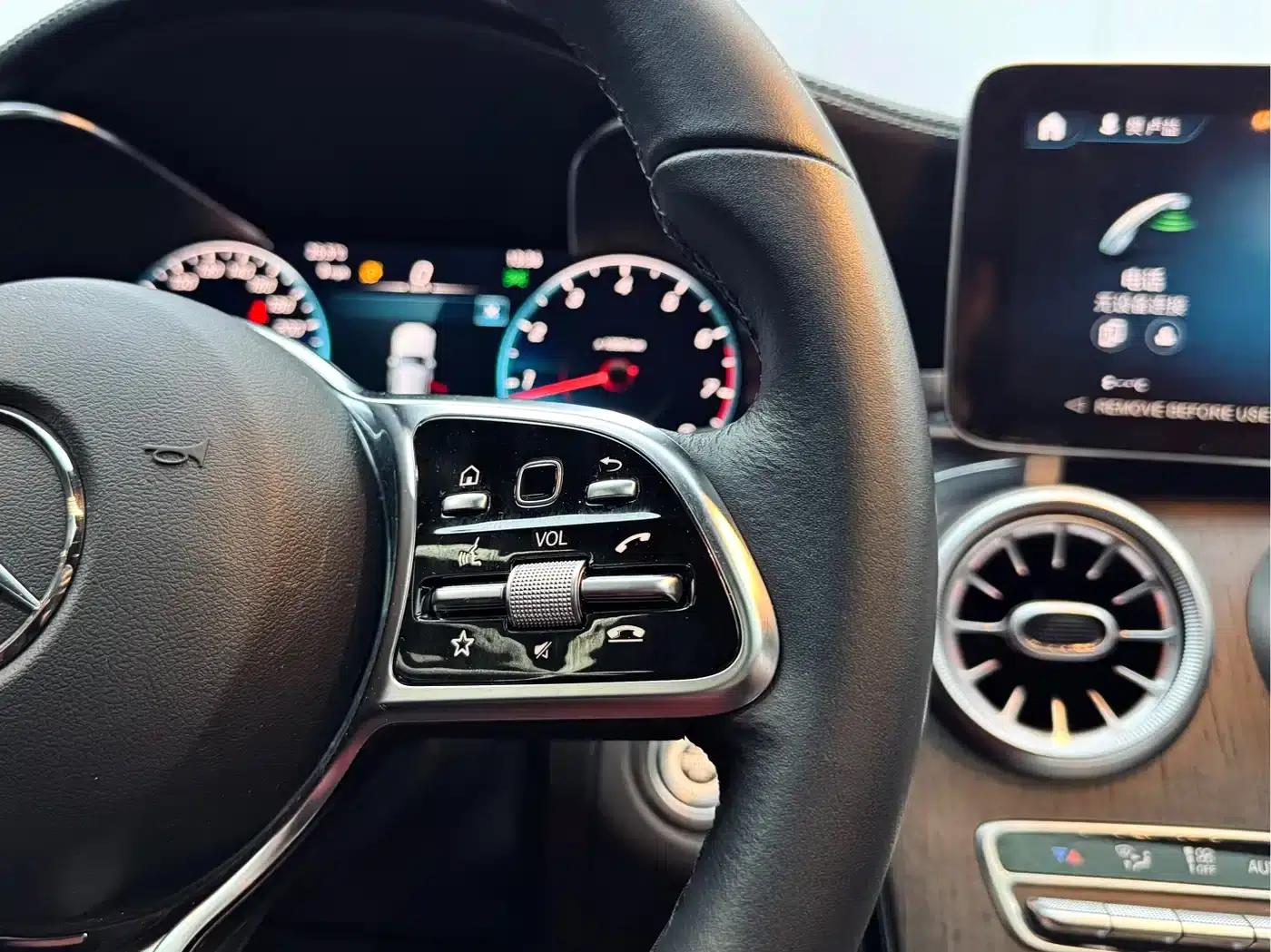 2023 Mercedes-Benz GLC Coupe, GLC 300 4MATIC Coupe SUV — миниатюра 23