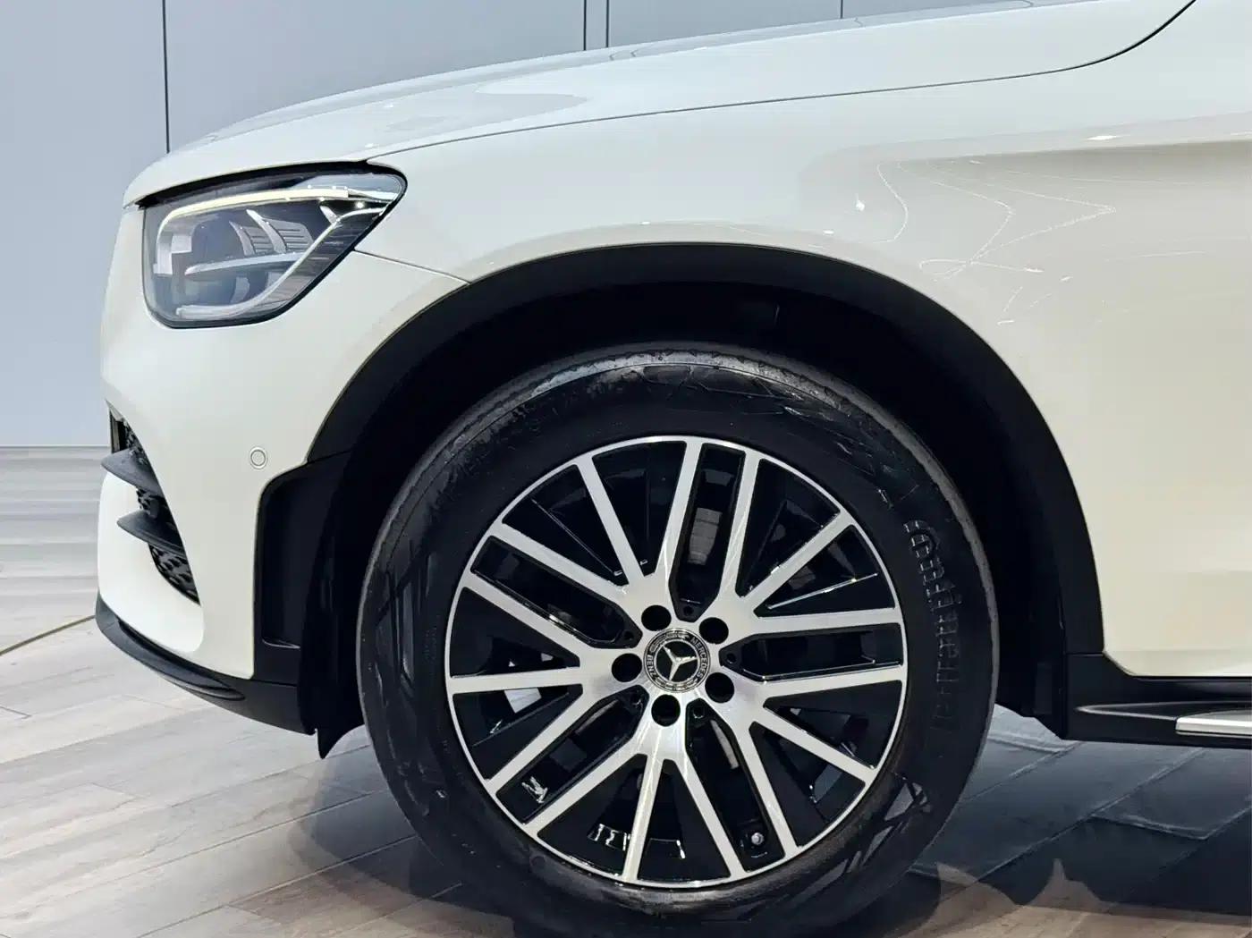 2023 Mercedes-Benz GLC Coupe, GLC 300 4MATIC Coupe SUV — миниатюра 30