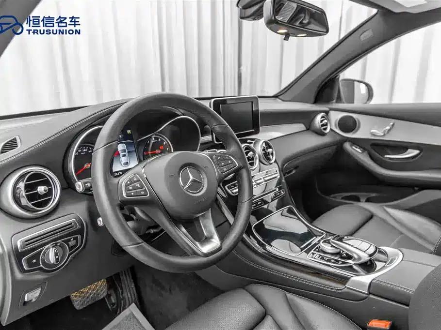 Mercedes-Benz GLC Coupe 2019 GLC 200 4MATIC Coupe SUV — миниатюра 12