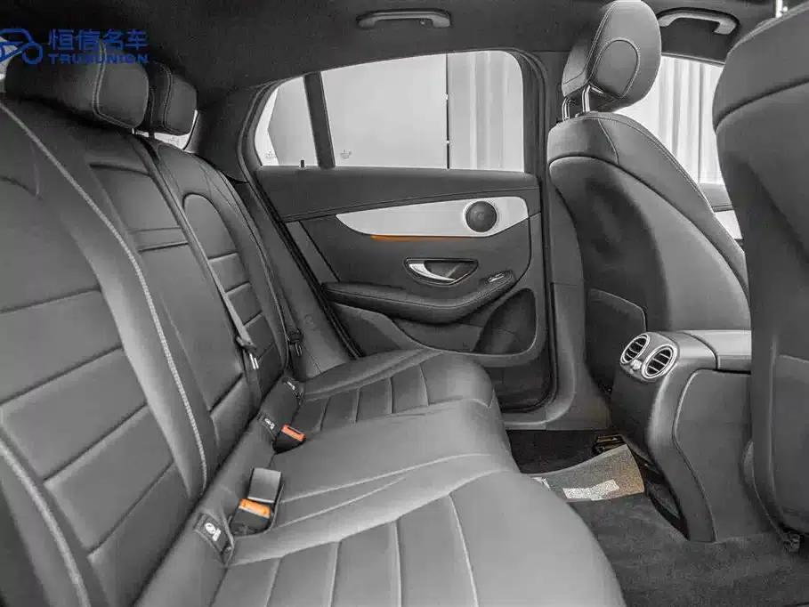 Mercedes-Benz GLC Coupe 2019 GLC 200 4MATIC Coupe SUV — миниатюра 16