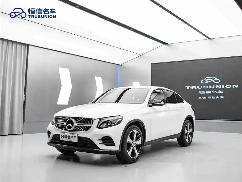 Mercedes-Benz GLC Coupe 2019 GLC 200 4MATIC Coupe SUV — миниатюра 3