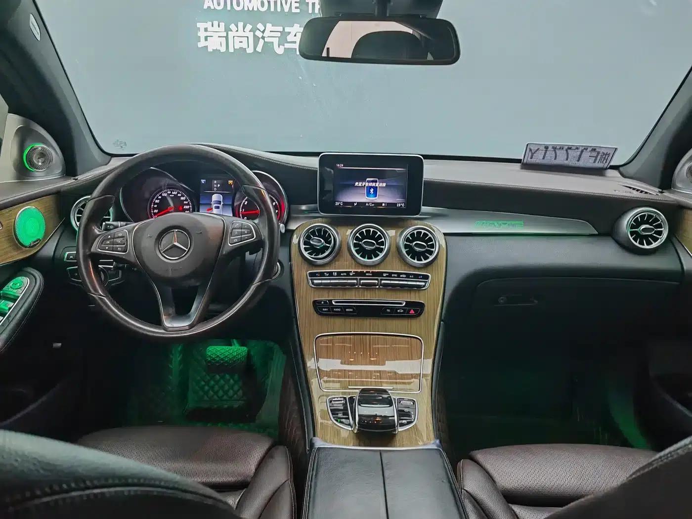 2018 Mercedes-Benz GLC Coupe, GLC 260 4MATIC Coupe SUV — миниатюра 11