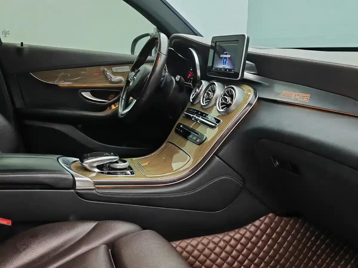 2018 Mercedes-Benz GLC Coupe, GLC 260 4MATIC Coupe SUV — миниатюра 3