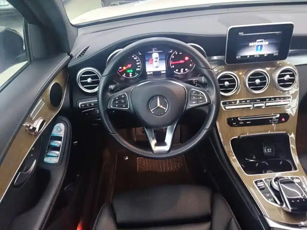 2018 Mercedes-Benz GLC Coupe, GLC 260 4MATIC Coupe SUV — миниатюра 7