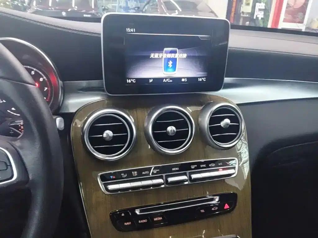 2018 Mercedes-Benz GLC Coupe, GLC 260 4MATIC Coupe SUV — миниатюра 9