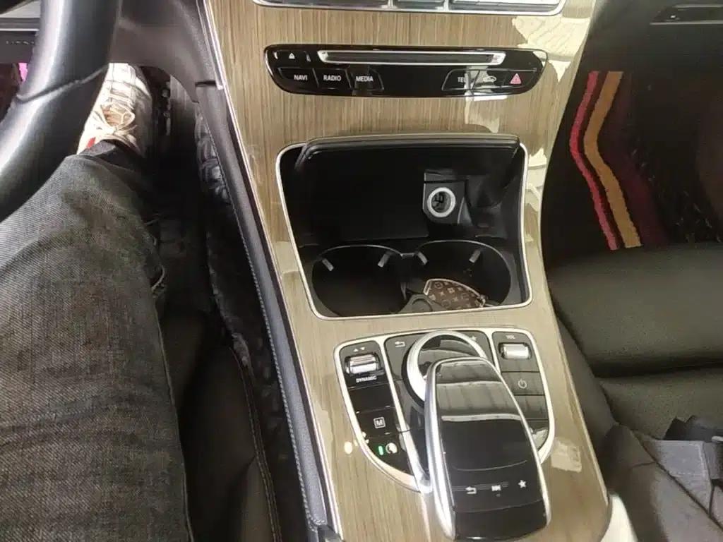 2018 Mercedes-Benz GLC Coupe, GLC 260 4MATIC Coupe SUV — миниатюра 14