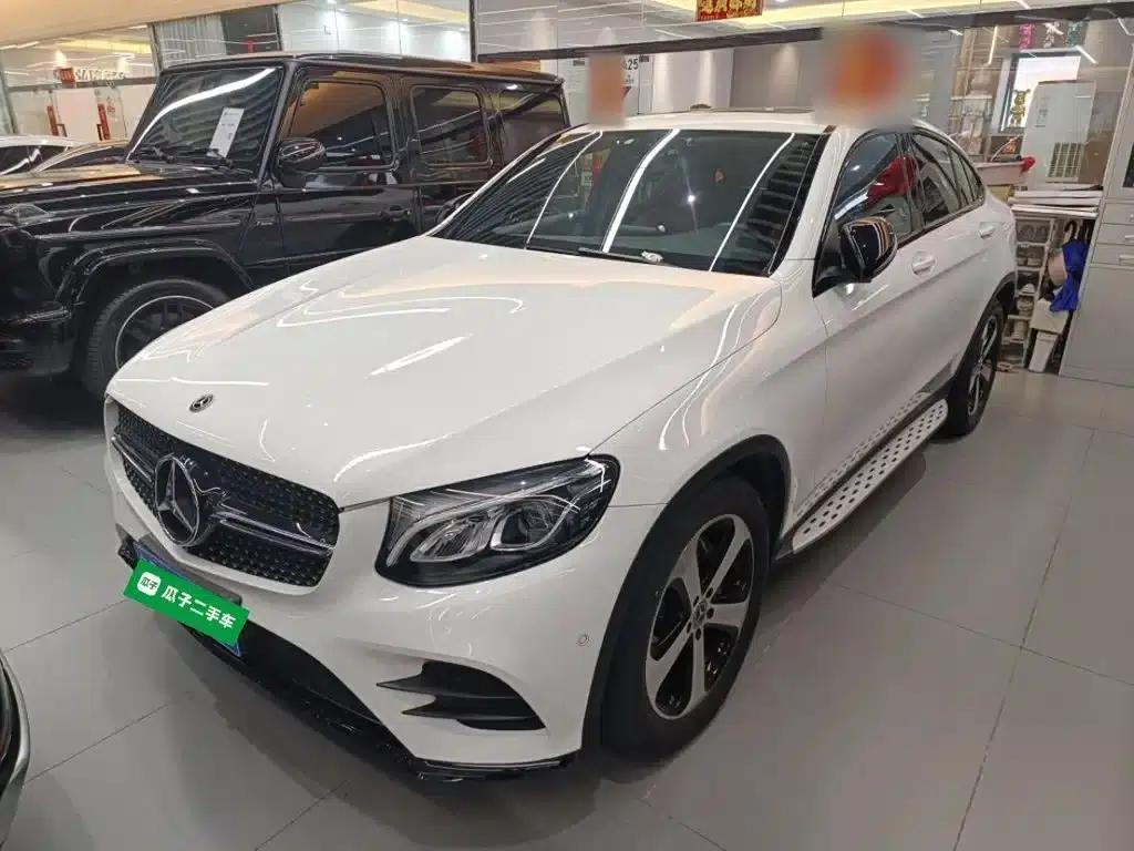 2017 Mercedes-Benz GLC Coupe, GLC 200 4MATIC Coupe SUV — миниатюра 1