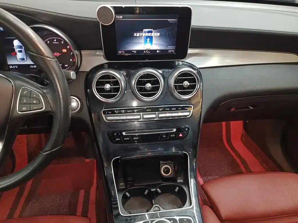 2017 Mercedes-Benz GLC Coupe, GLC 200 4MATIC Coupe SUV — миниатюра 10
