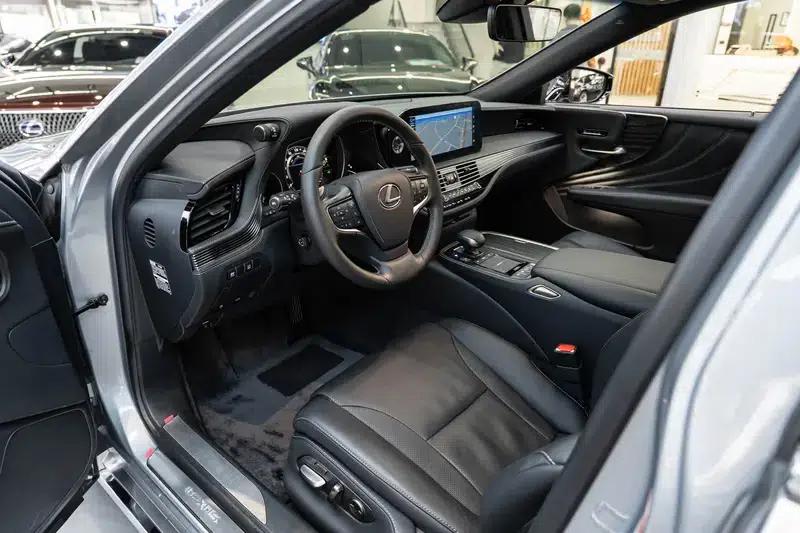 Lexus LS 2021 500h Premium Edition — миниатюра 19