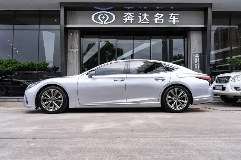 Lexus LS 2021 500h Premium Edition — миниатюра 3