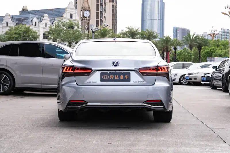 Lexus LS 2021 500h Premium Edition — миниатюра 4