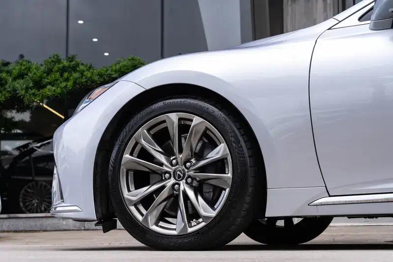 Lexus LS 2021 500h Premium Edition — миниатюра 10