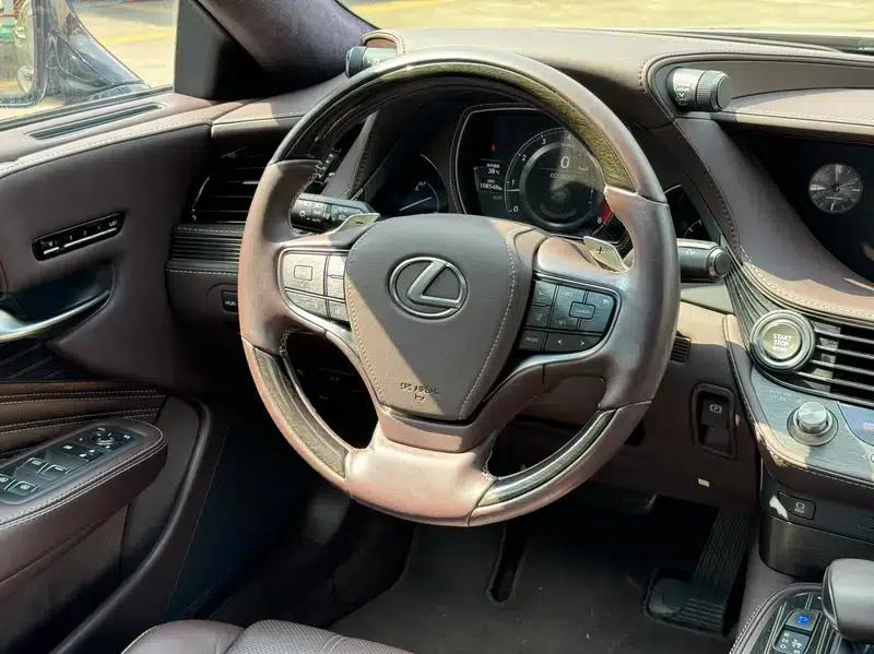Lexus LS 2018 350 Luxury Edition (China V emission standard) — миниатюра 15