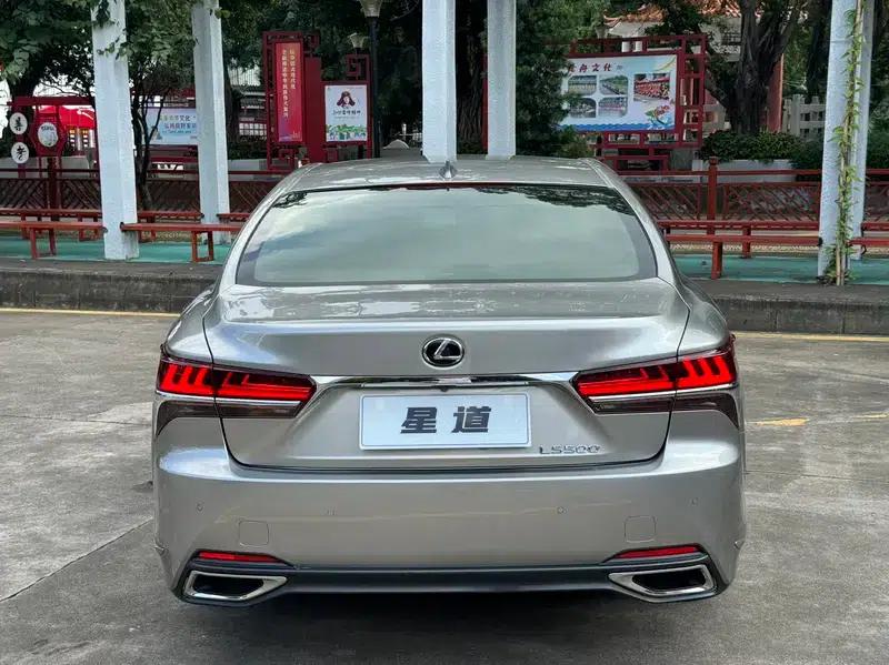 Lexus LS 2018 350 Luxury Edition (China V emission standard) — миниатюра 3