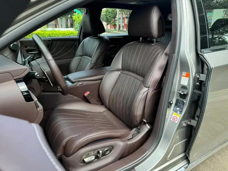 Lexus LS 2018 350 Luxury Edition (China V emission standard) — миниатюра 22