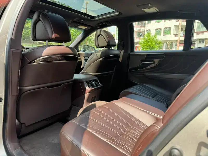 Lexus LS 2018 350 Luxury Edition (China V emission standard) — миниатюра 24