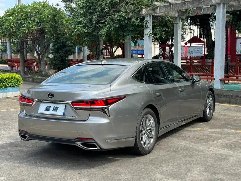 Lexus LS 2018 350 Luxury Edition (China V emission standard) — миниатюра 4