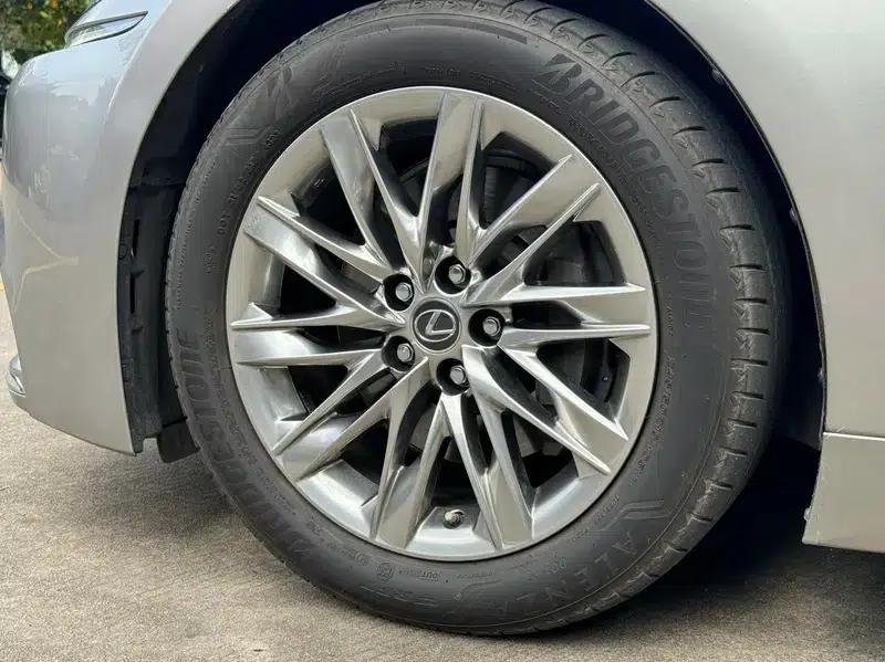 Lexus LS 2018 350 Luxury Edition (China V emission standard) — миниатюра 6