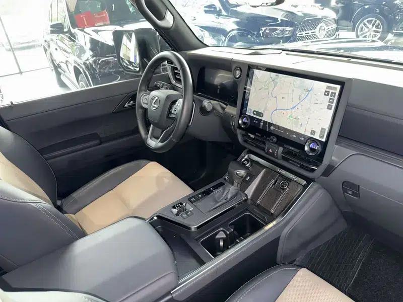 Lexus GX 2024 550h Overtrail Peak Edition — миниатюра 16