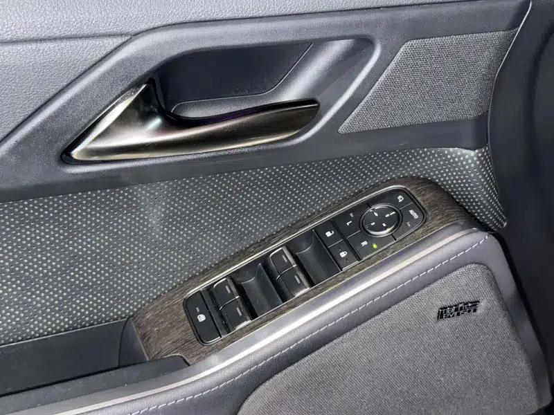 Lexus GX 2024 550h Overtrail Peak Edition — миниатюра 22