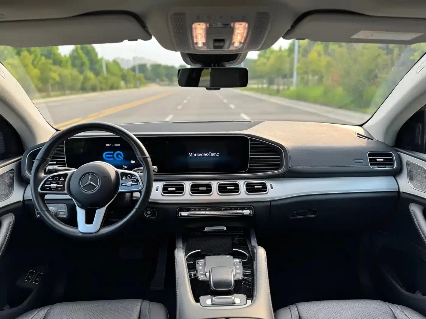 Mercedes-Benz GLE Coupe 2021 GLE 350 e 4MATIC Coupe SUV — миниатюра 9