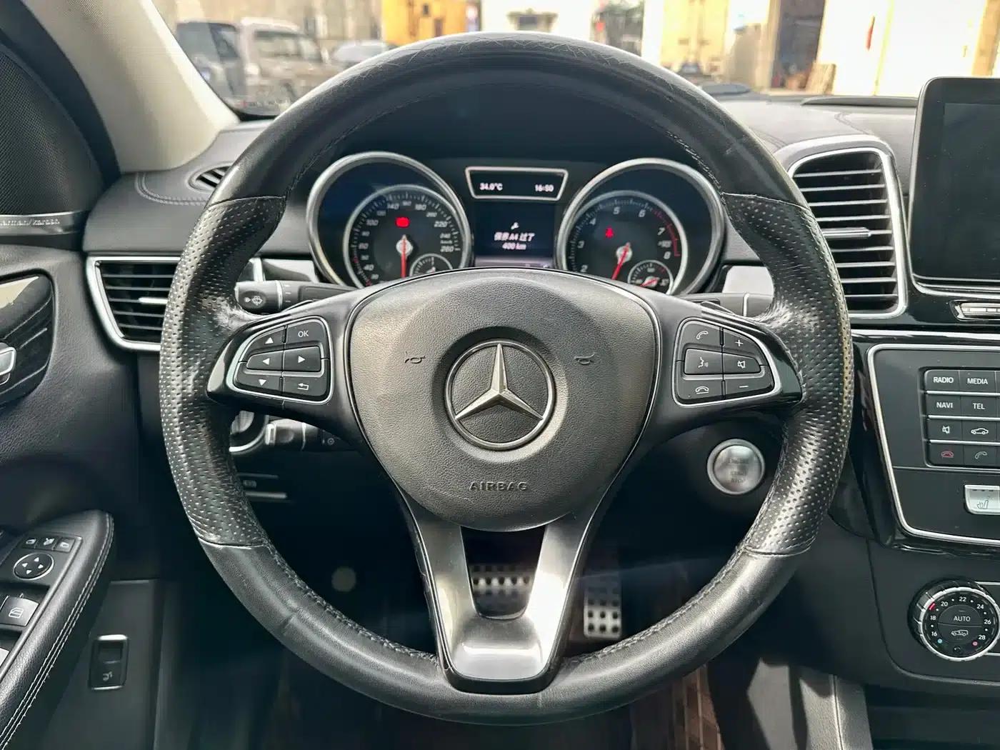 2015 Mercedes-Benz GLE Coupe, GLE 400 4MATIC Coupe SUV — миниатюра 13