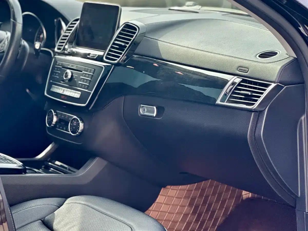 2015 Mercedes-Benz GLE Coupe, GLE 400 4MATIC Coupe SUV — миниатюра 49
