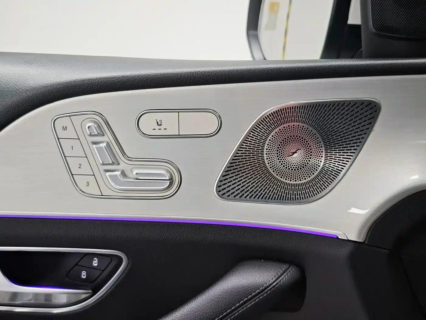 2020 Mercedes-Benz GLE Coupe, GLE 350 4MATIC Coupe SUV Luxury Model — миниатюра 10