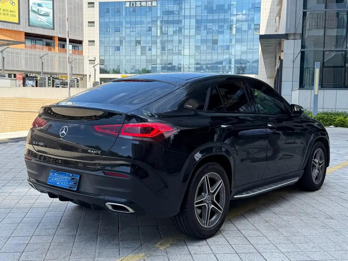 2020 Mercedes-Benz GLE Coupe, GLE 450 4MATIC Coupe SUV Luxury Model — миниатюра 12