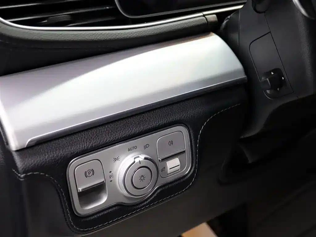2022 Mercedes-Benz GLE AMG 53 4MATIC+ — миниатюра 24