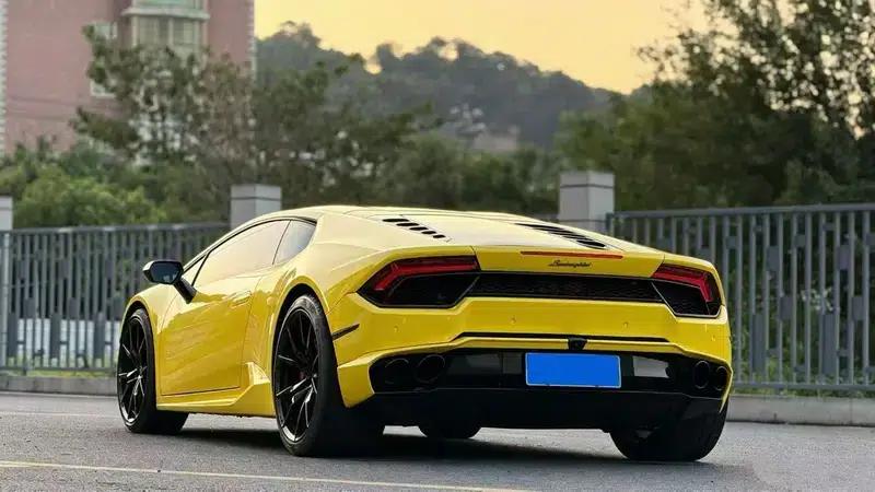 Huracán 2016 Huracán RWD Coupe — миниатюра 4