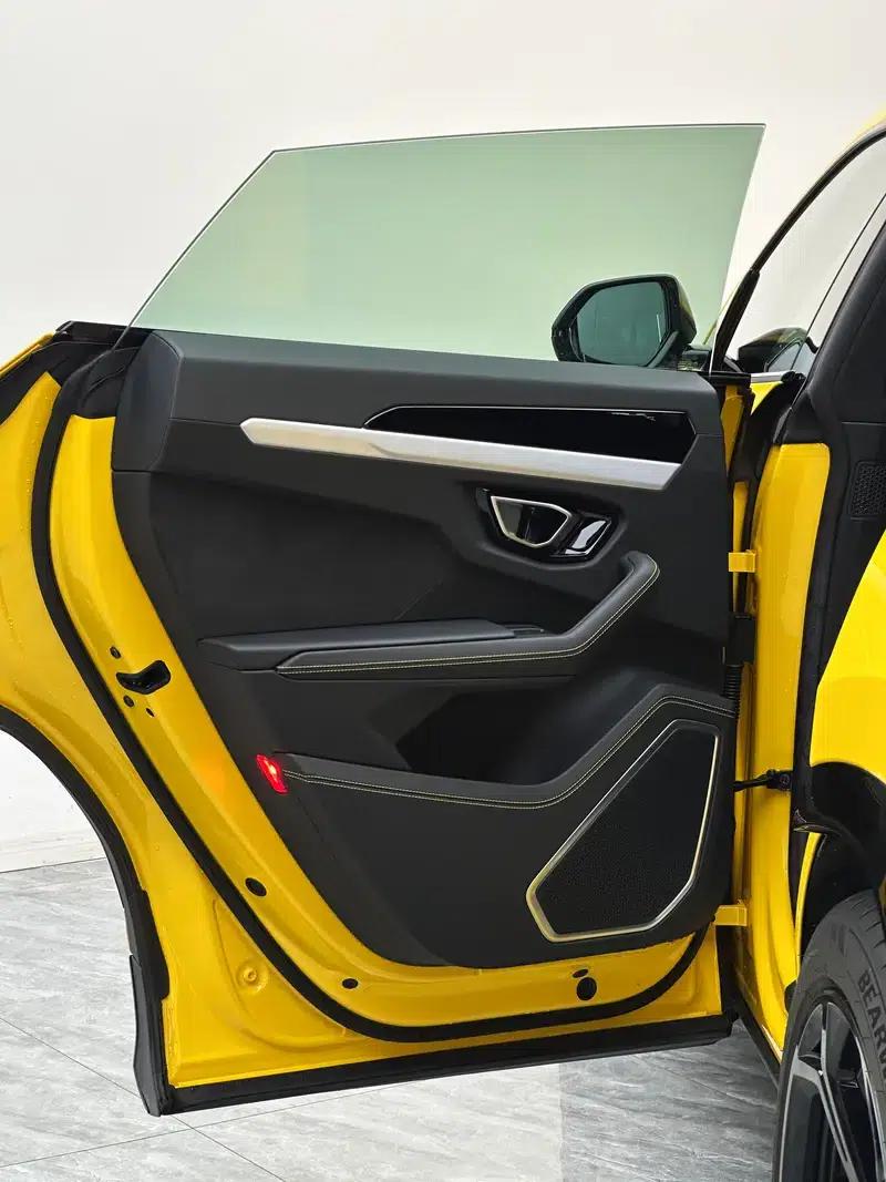 2021 Urus 4.0T V8 — миниатюра 22