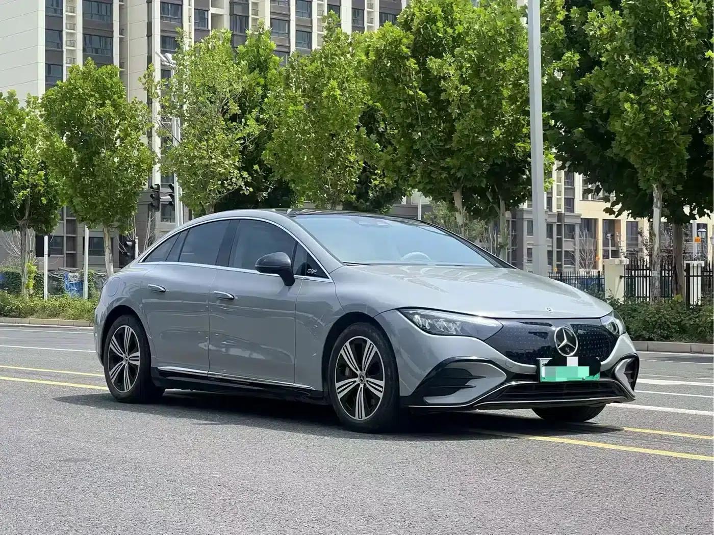 Mercedes-Benz EQE 2022 350 Luxury Edition — миниатюра 3
