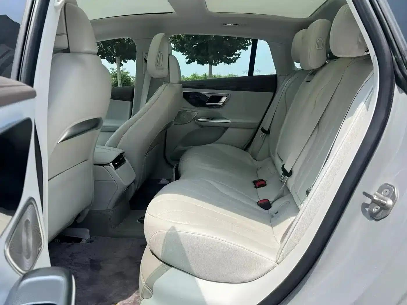 Mercedes-Benz EQE 2022 350 Luxury Edition — миниатюра 5