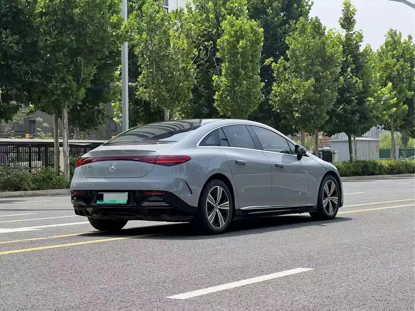 Mercedes-Benz EQE 2022 350 Luxury Edition — миниатюра 9