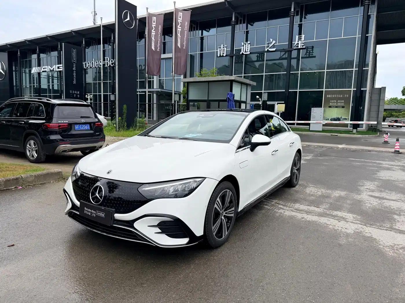 Mercedes-Benz EQE 2025 500 4MATIC Luxury Edition — миниатюра 1