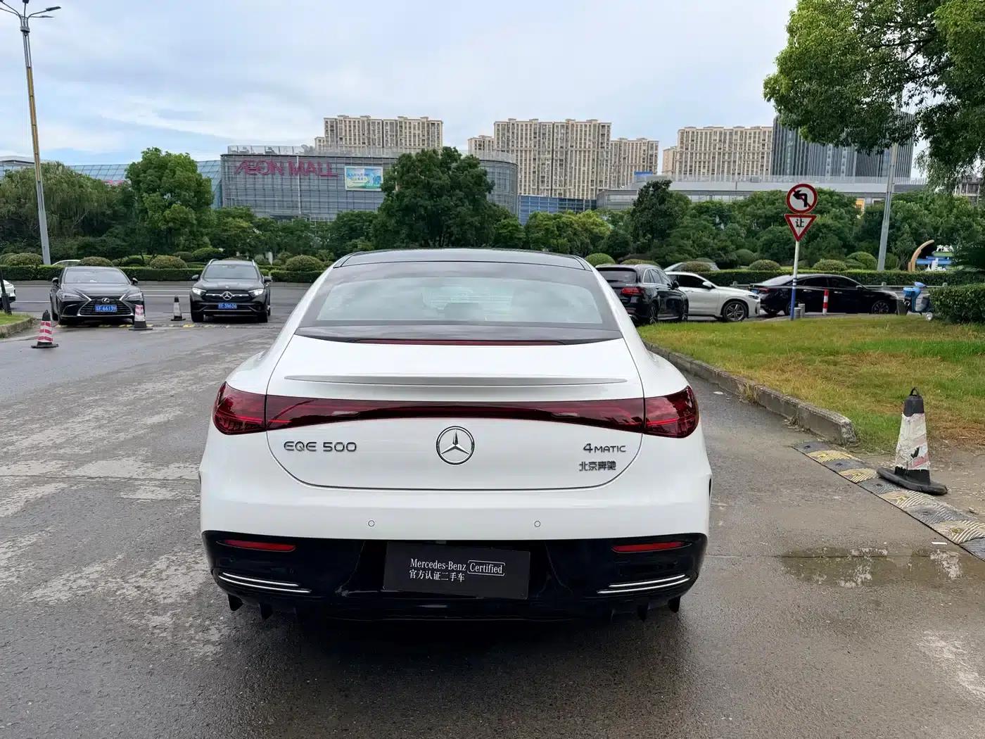 Mercedes-Benz EQE 2025 500 4MATIC Luxury Edition — миниатюра 12