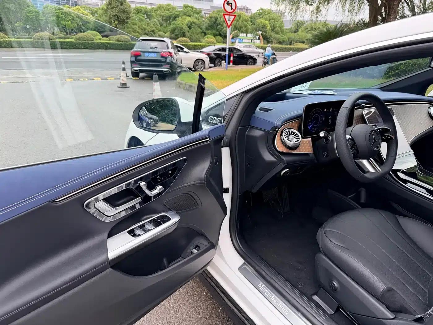 Mercedes-Benz EQE 2025 500 4MATIC Luxury Edition — миниатюра 6