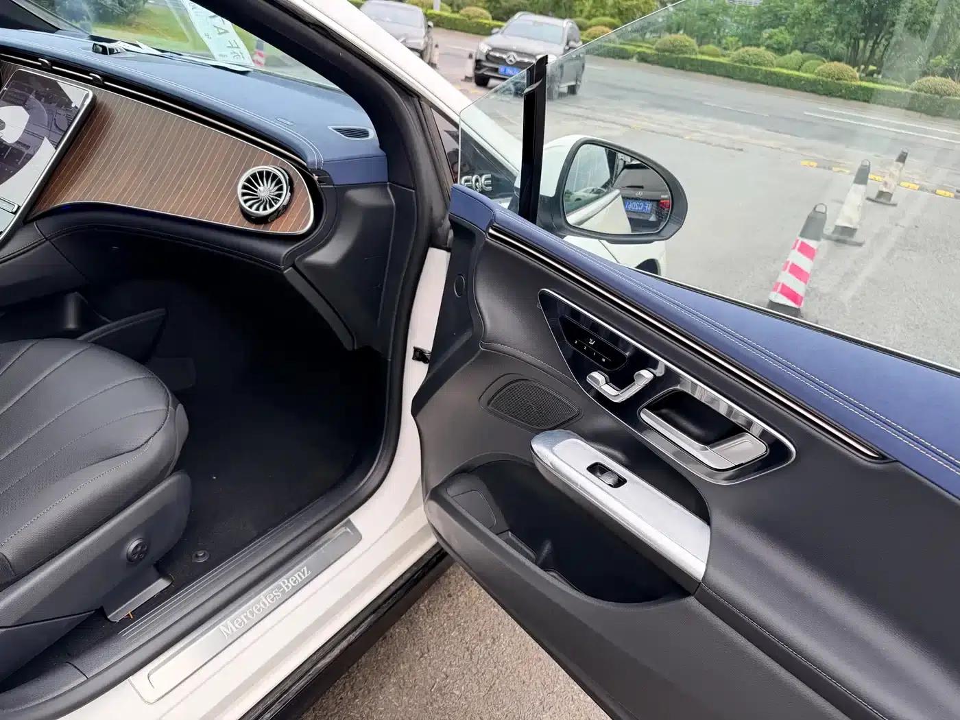 Mercedes-Benz EQE 2025 500 4MATIC Luxury Edition — миниатюра 10