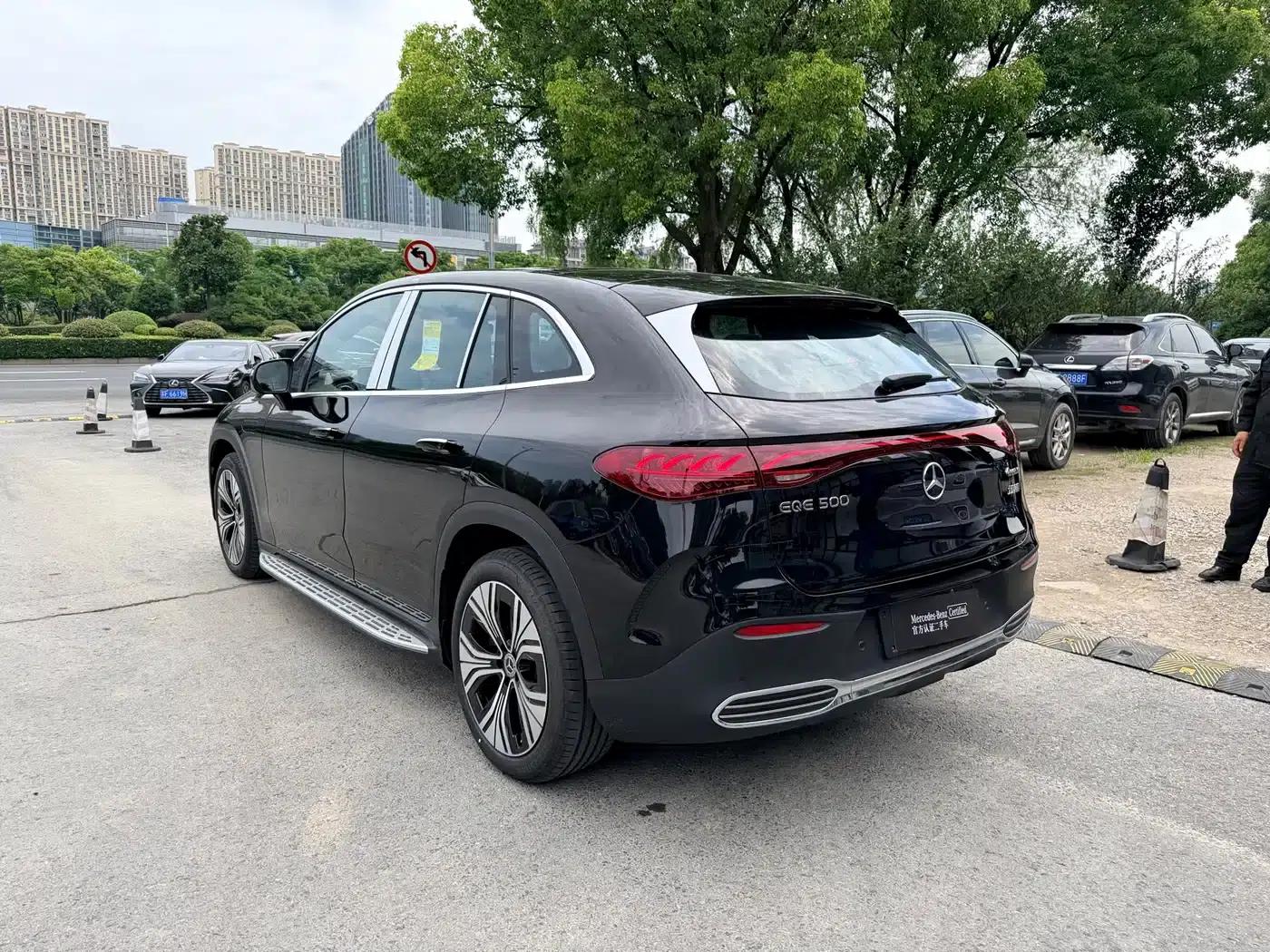 Mercedes-Benz EQE 2025 500 4MATIC Pioneer Edition — миниатюра 13