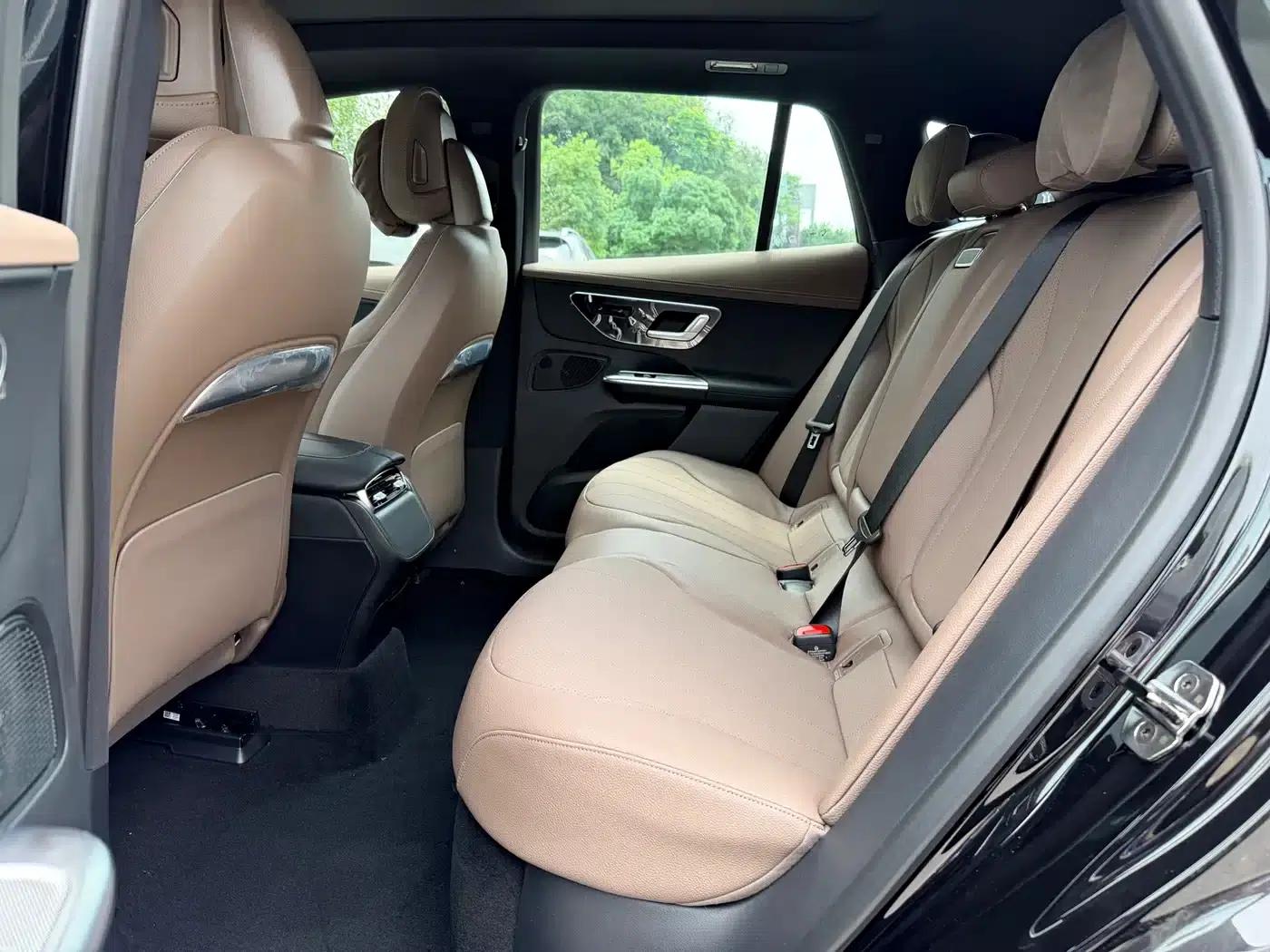 Mercedes-Benz EQE 2025 500 4MATIC Pioneer Edition — миниатюра 7
