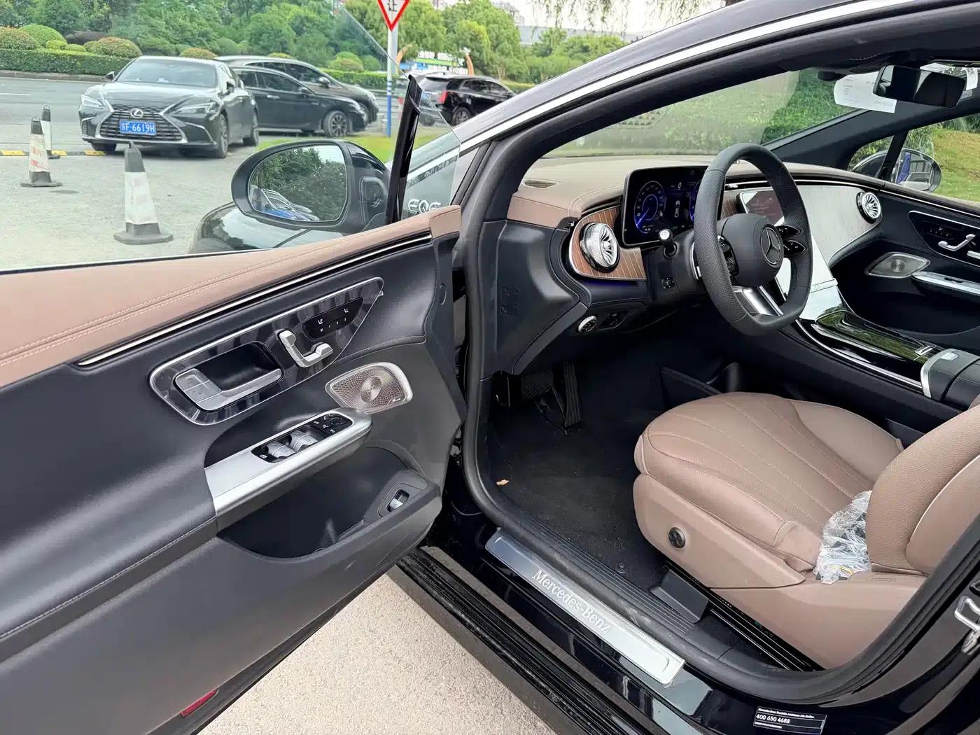 Mercedes-Benz EQE 2025 500 4MATIC Pioneer Edition — миниатюра 6