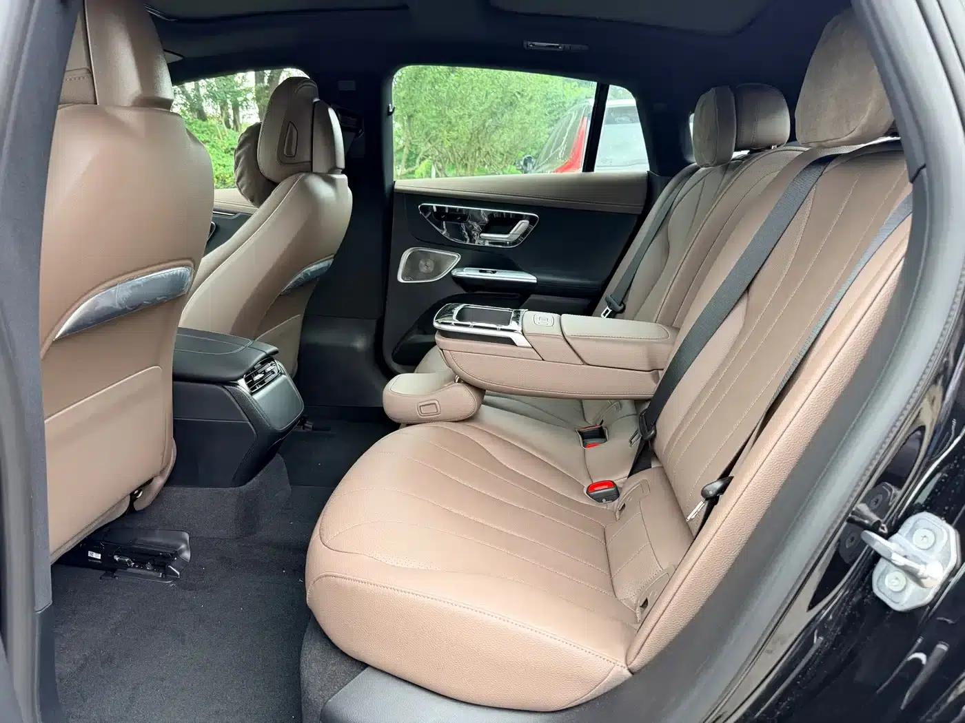 Mercedes-Benz EQE 2025 500 4MATIC Pioneer Edition — миниатюра 7